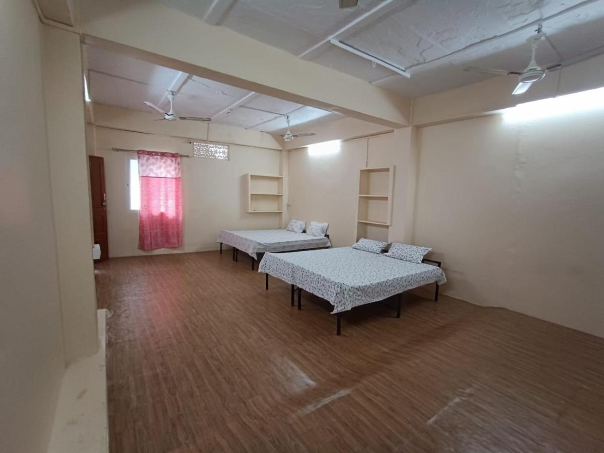 Nain Guest House Удджайн Экстерьер фото