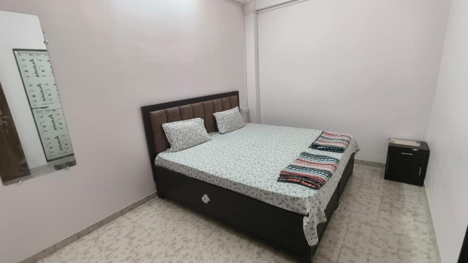 Nain Guest House Удджайн Экстерьер фото